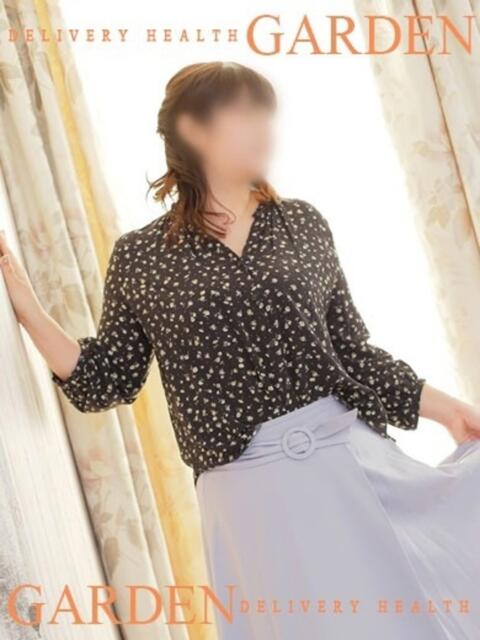 あんず ガーデン -人妻ダイスキ-(人妻系デリヘル)