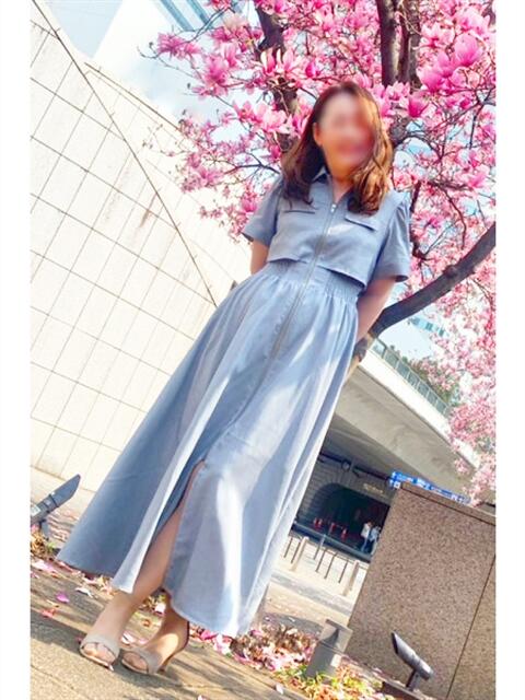 あみな 奥鉄オクテツ神奈川店(デリヘル市場グループ)(駅待ち合わせ型人妻デリヘル)