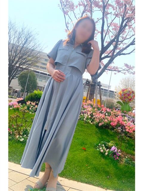 あみな 奥鉄オクテツ神奈川店(デリヘル市場グループ)(駅待ち合わせ型人妻デリヘル)