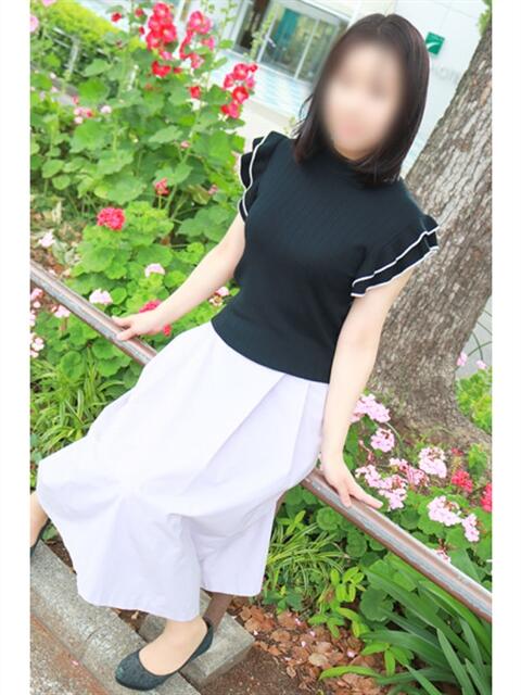 ここね 奥鉄オクテツ神奈川店(デリヘル市場グループ)(駅待ち合わせ型人妻デリヘル)