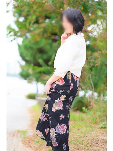 ひづき 奥鉄オクテツ神奈川店(デリヘル市場グループ)(駅待ち合わせ型人妻デリヘル)