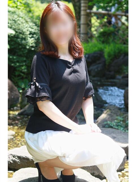 ゆず 奥鉄オクテツ神奈川店(デリヘル市場グループ)(駅待ち合わせ型人妻デリヘル)