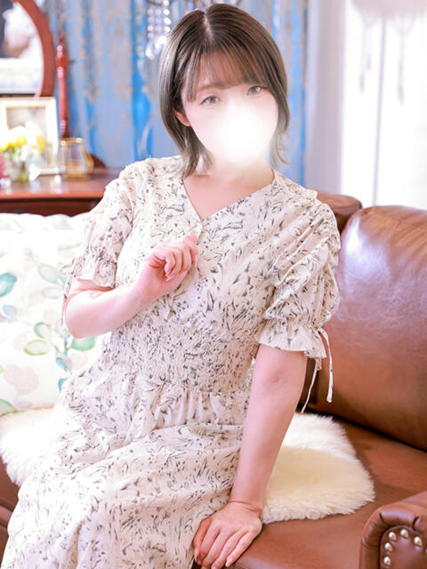 えま 新橋・汐留人妻ヒットパレード(シンデレラグループ)(若妻デリヘル)