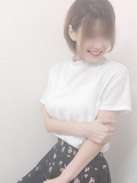 体験入店日向 艶妻（若妻ホテヘル）