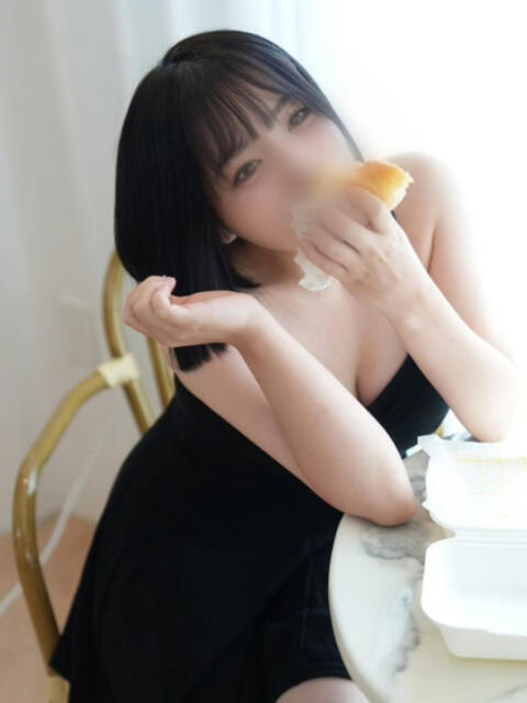 ☆吉見りいな☆AV女優 ◆プラウディア◆AAA級素人娘在籍店（デリヘル）