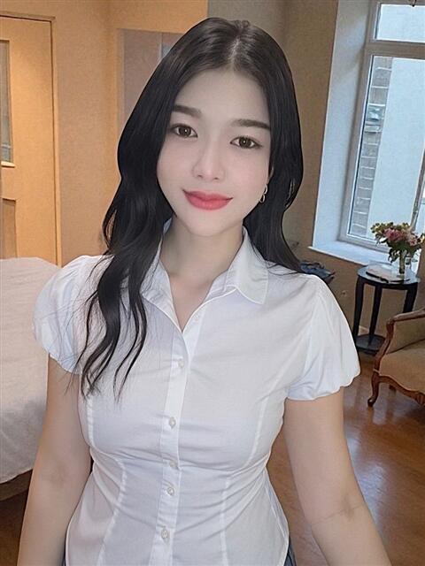 ひとみ タイクラブ（アジアンデリヘル）