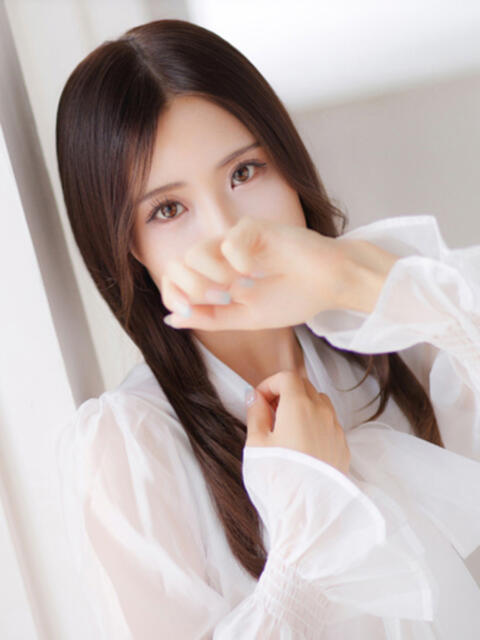 新人・玲緒奈(れおな) グランドオペラ東京（高級デリヘル）