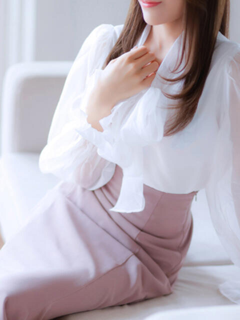 新人・玲緒奈(れおな) グランドオペラ東京（高級デリヘル）