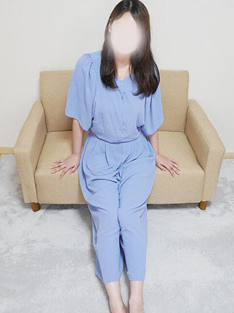 いずみ 町田 デリヘル 極妻 極上妻（待ち合わせ型人妻デリヘル）