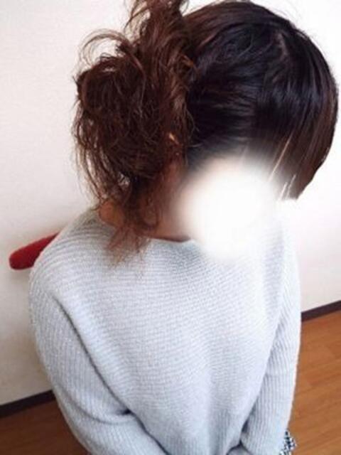 かえで 夫を卒業する人妻たち（人妻系デリヘル）