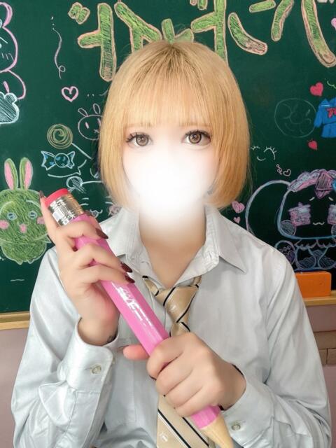 あみ 新宿ハンドメイド（手コキ・オナクラ）