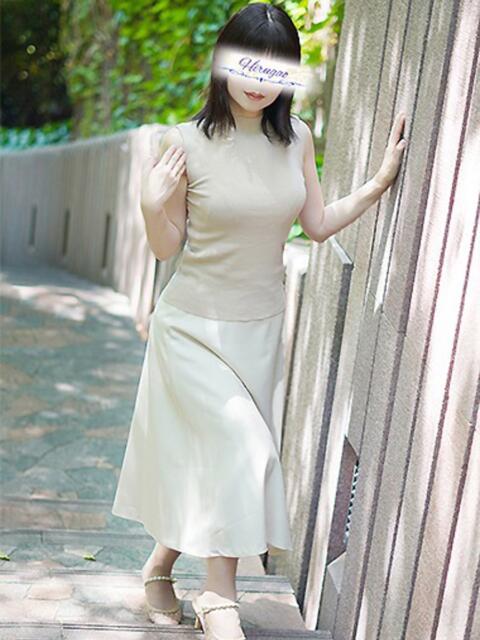 七海 昼顔妻 五反田店（人妻系デリヘル）