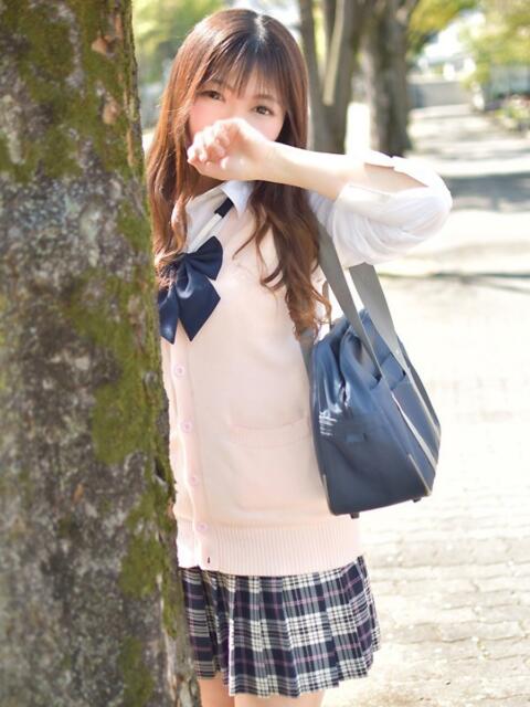 しいな パンチラJK（ホテヘル＆デリヘル）