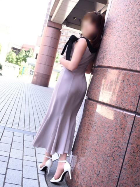 梓 東京人妻フォーシーズンズ（人妻・熟女待ち合わせデリヘル）