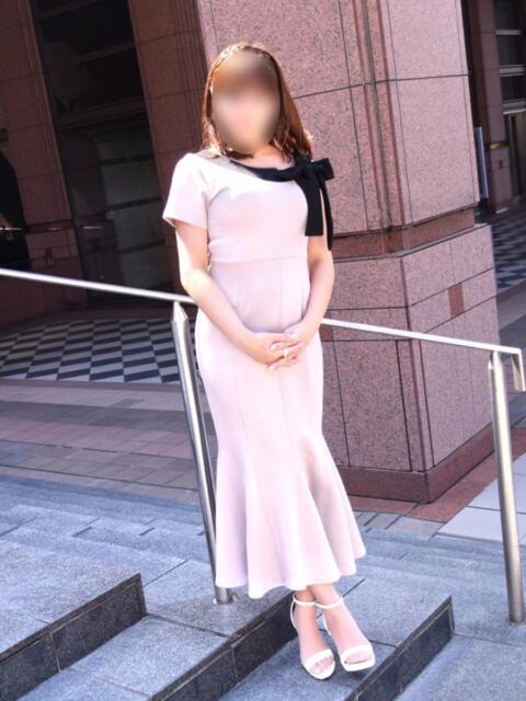 梓 東京人妻フォーシーズンズ（人妻・熟女待ち合わせデリヘル）