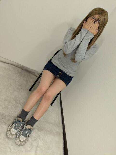 ひな 池袋しろパラ（ホテヘル（手コキ・オナクラ））