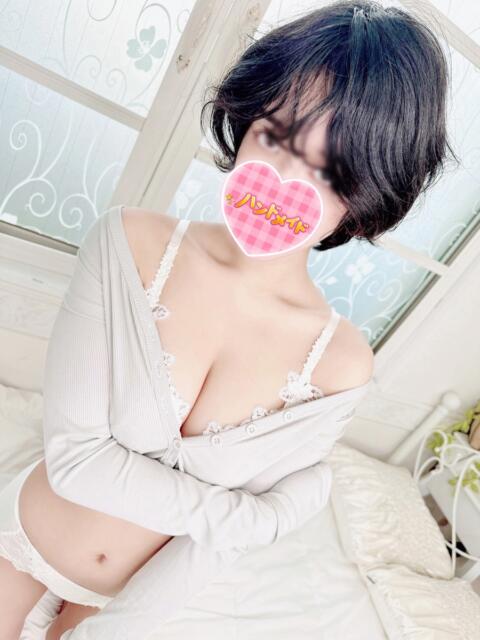 ちか 神田ハンドメイド（美少女手コキ専門店）