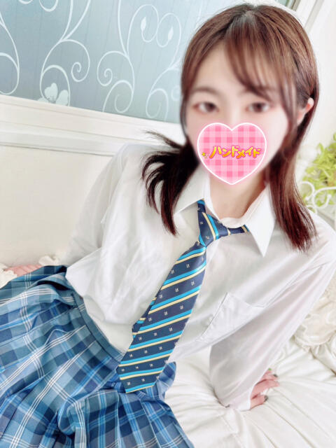 りと 神田ハンドメイド(美少女手コキ専門店)