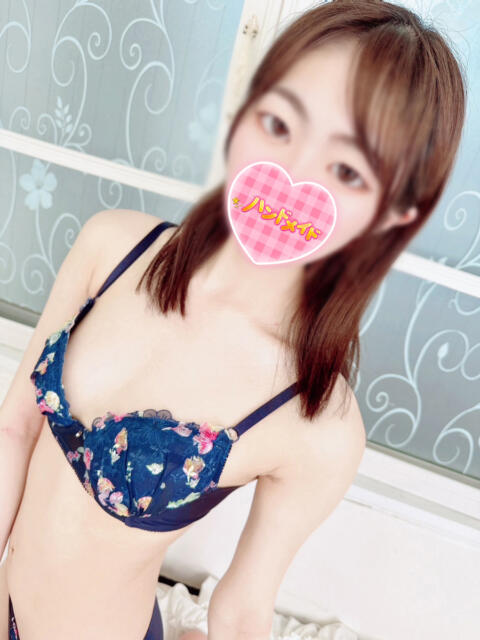 りと 神田ハンドメイド(美少女手コキ専門店)