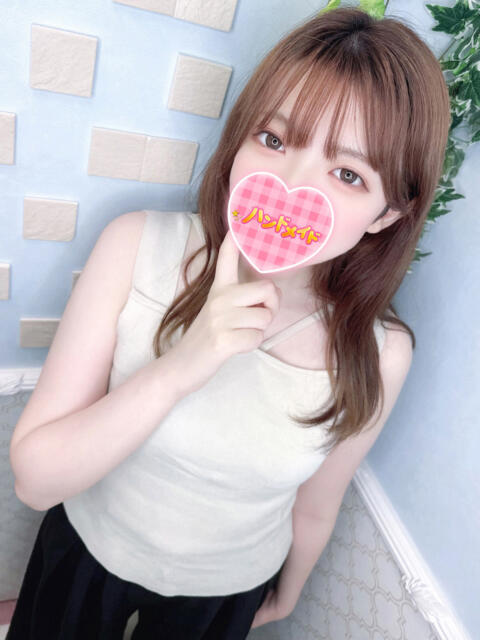 なつみ 神田ハンドメイド（美少女手コキ専門店）