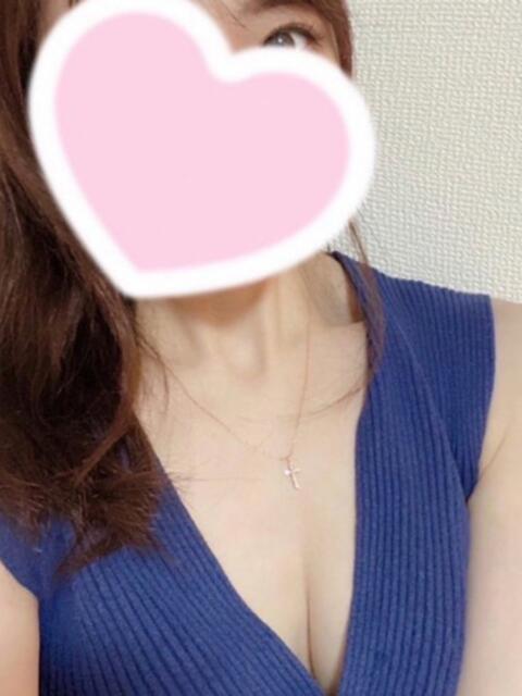 りな Tokyo美魔女Room（【非風俗】メンズエステ）