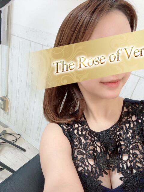 白石　あおい ベルサイユの薔薇（デリヘル）