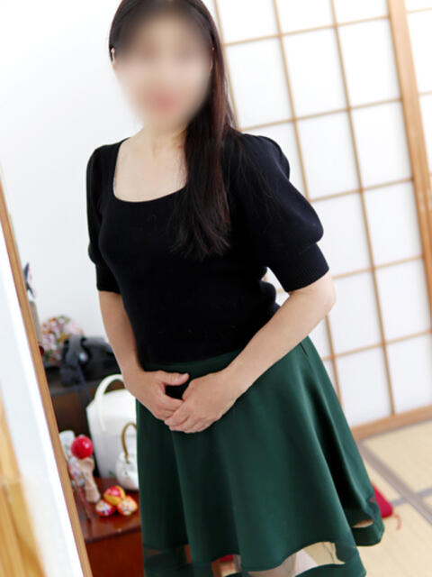 みのり(昭和40年生まれ) 熟年カップル名古屋~生電話からの営み~(人妻・熟女デリヘル)