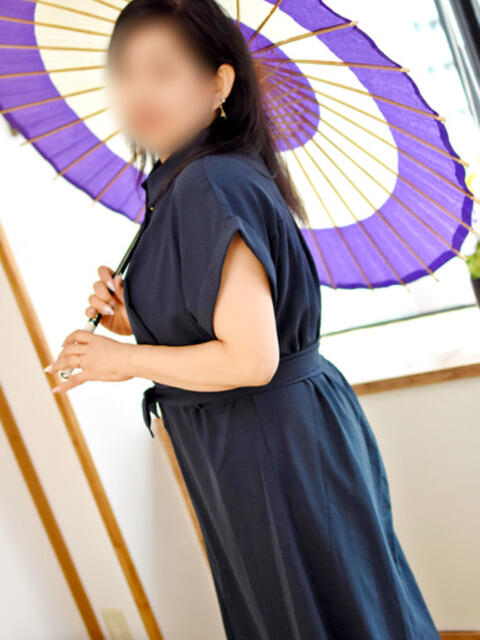 はなえ(昭和45年生まれ) 熟年カップル名古屋～生電話からの営み～（人妻・熟女デリヘル）