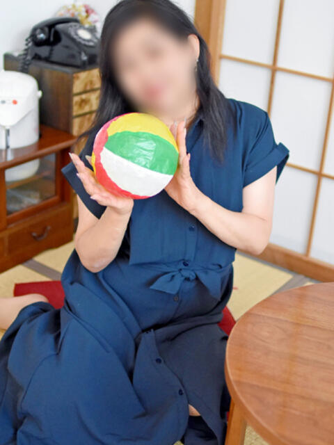 はなえ(昭和45年生まれ) 熟年カップル名古屋～生電話からの営み～（人妻・熟女デリヘル）