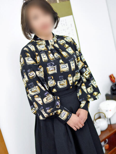 つかさ(昭和43年生まれ) 熟年カップル名古屋~生電話からの営み~(人妻・熟女デリヘル)