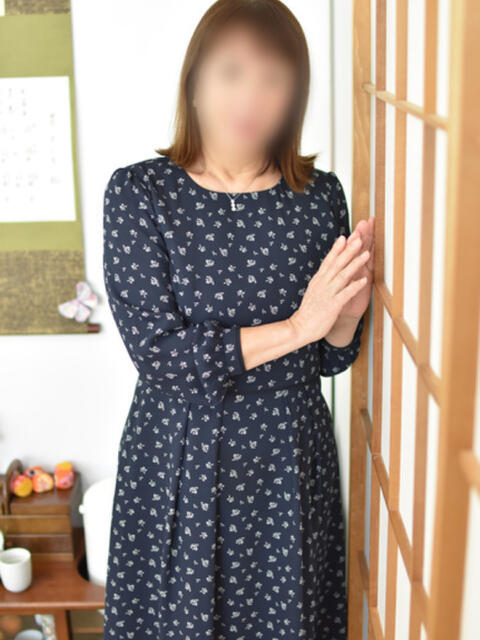 みほ(昭和33年生まれ) 熟年カップル名古屋~生電話からの営み~(人妻・熟女デリヘル)