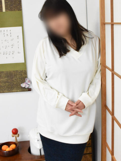 このは(昭和45年生まれ) 熟年カップル名古屋～生電話からの営み～（人妻・熟女デリヘル）