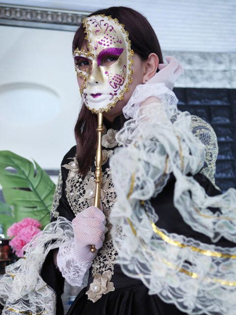 倉持 芹香 倶楽部月兎【貴婦人】名古屋店(高級人妻デリヘル)