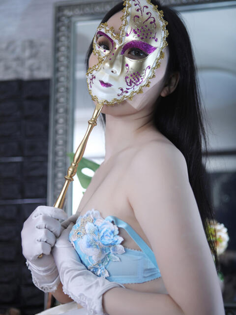 水瀬 ひびき 倶楽部月兎【貴婦人】名古屋店(高級人妻デリヘル)