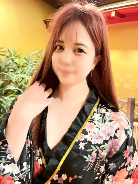 ゆえ 紅(くれない)（セクキャバ）