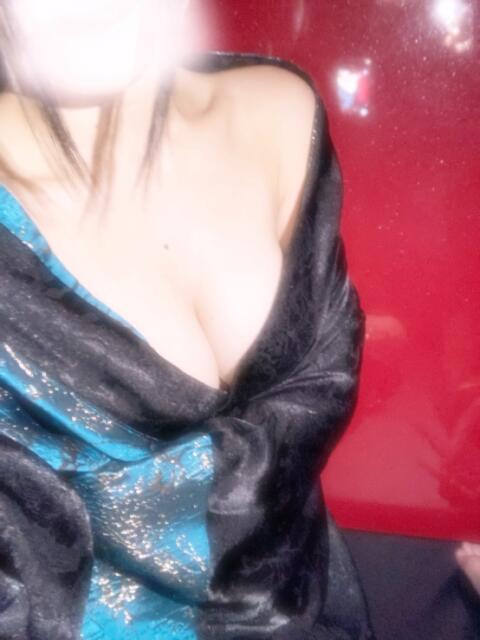 かな 仮面舞踏会（セクキャバ）