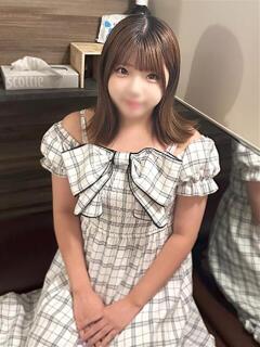 しおり アムールクリスタル（新宿・歌舞伎町/ヘルス）