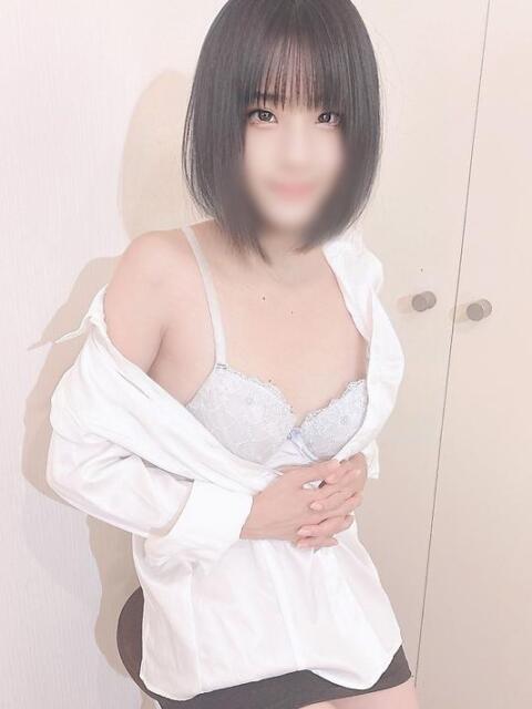 体験入店メイ 艶妻(若妻ホテヘル)