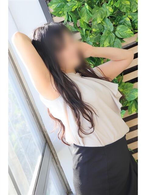 ふみな 性腺熟女100%鶯谷(デリヘル市場)(デリヘル)