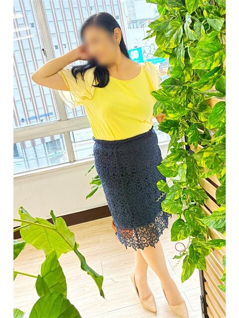 ひびき 性腺熟女100%鶯谷(デリヘル市場)(デリヘル)