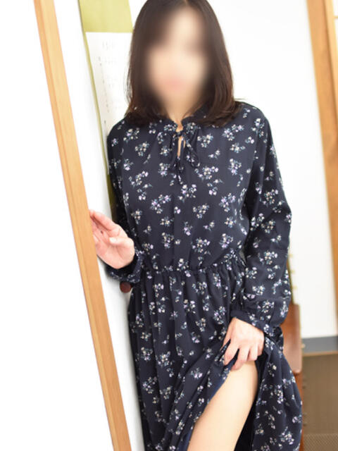 きょうか(昭和48年生まれ) 熟年カップル名古屋~生電話からの営み~(人妻・熟女デリヘル)