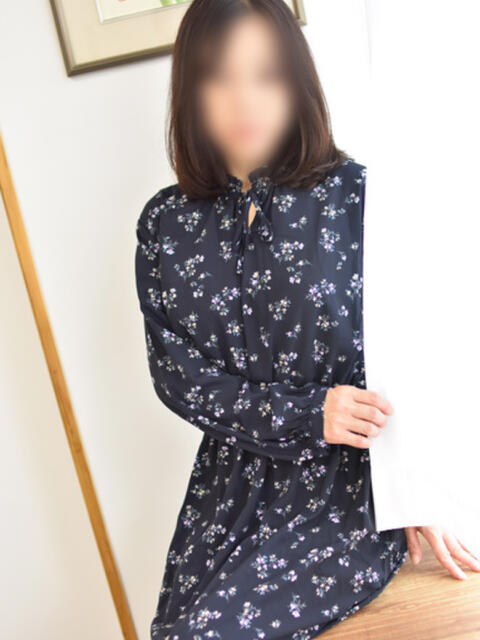 きょうか(昭和48年生まれ) 熟年カップル名古屋~生電話からの営み~(人妻・熟女デリヘル)