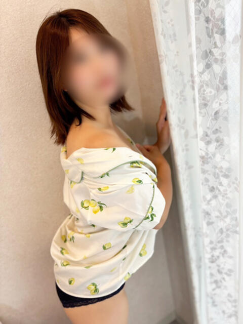 ななみ 吉祥寺 添い寝女子（風俗エステ）