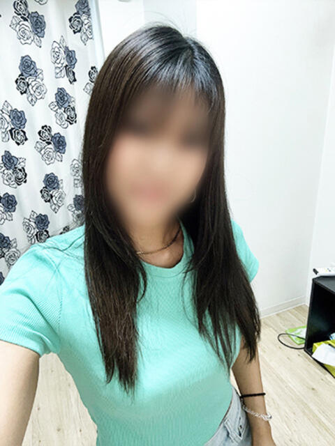 りんか★えっちなコト大好き島娘 かりゆしOLの秘密【20代沖縄美女多数在籍-デリヘル×ヌードエステ】(性感エステ&デリヘル)