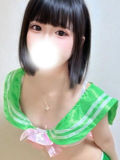 ぴぴ◆発展途上の未成熟パイ〇ン 即イキ淫乱倶楽部（デリヘル）