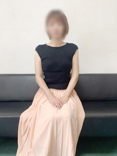 星乃なつ ミセス大阪日本橋店（人妻ホテヘル）