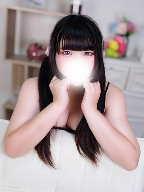 まみ 西船巨乳ぽっちゃり　乳神さま（デリヘル）