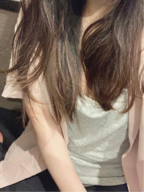 友美★完全未経験の超新星 かりゆしOLの秘密【20代沖縄美女多数在籍-デリヘル×ヌードエステ】（性感エステ＆デリヘル）