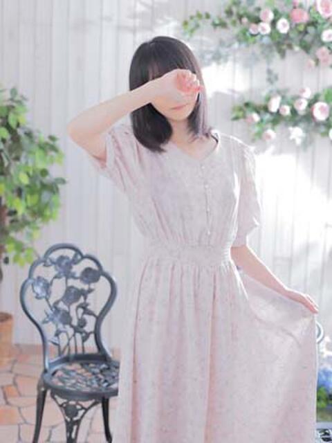 ひな 奥様メモリアル(デリヘル)