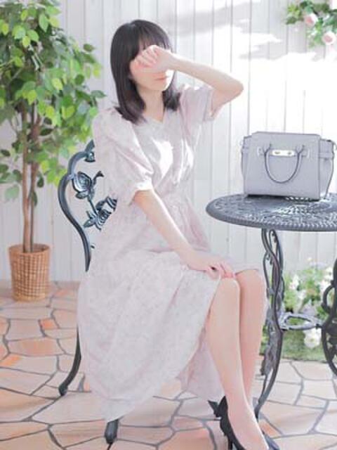 ひな 奥様メモリアル(デリヘル)